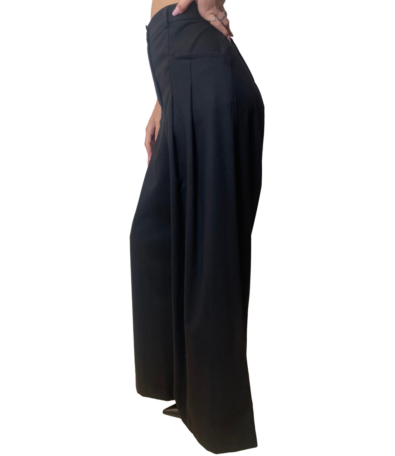 Vicolo Pantalone Palazzo Nero Donna