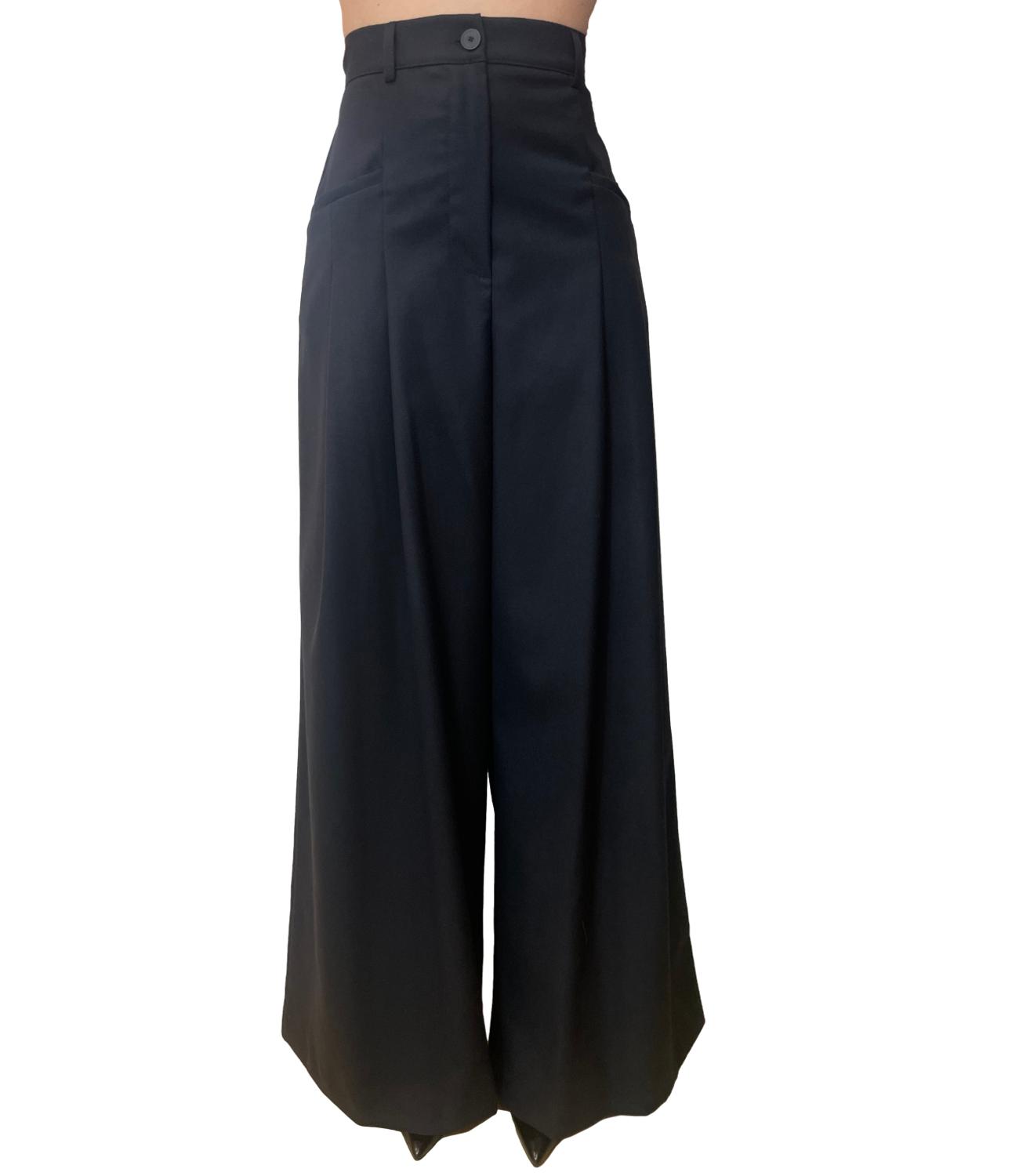 Vicolo Pantalone Palazzo Nero Donna