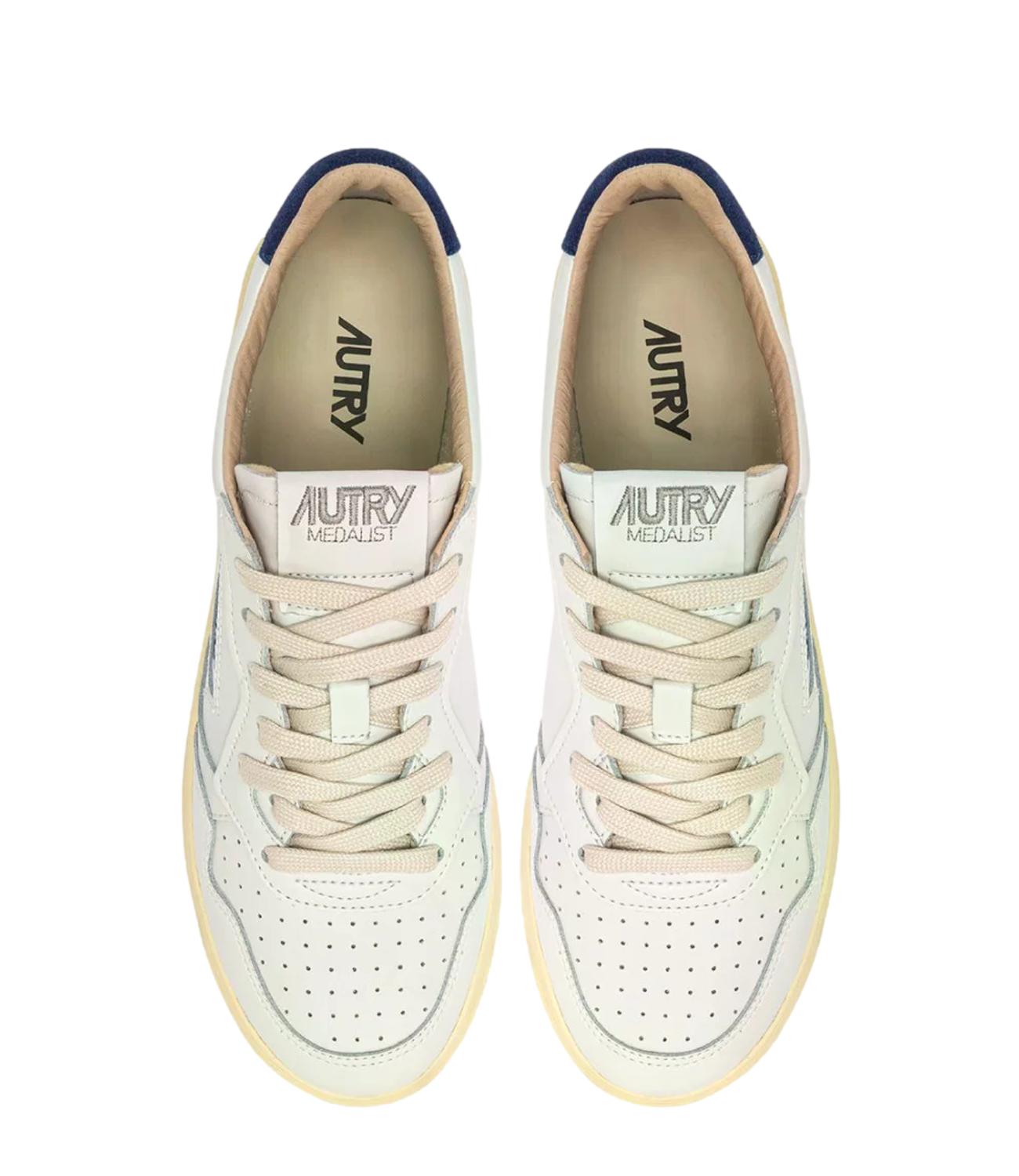 Sneaker Autry bianca in pelle con dettaglio blu Uomo