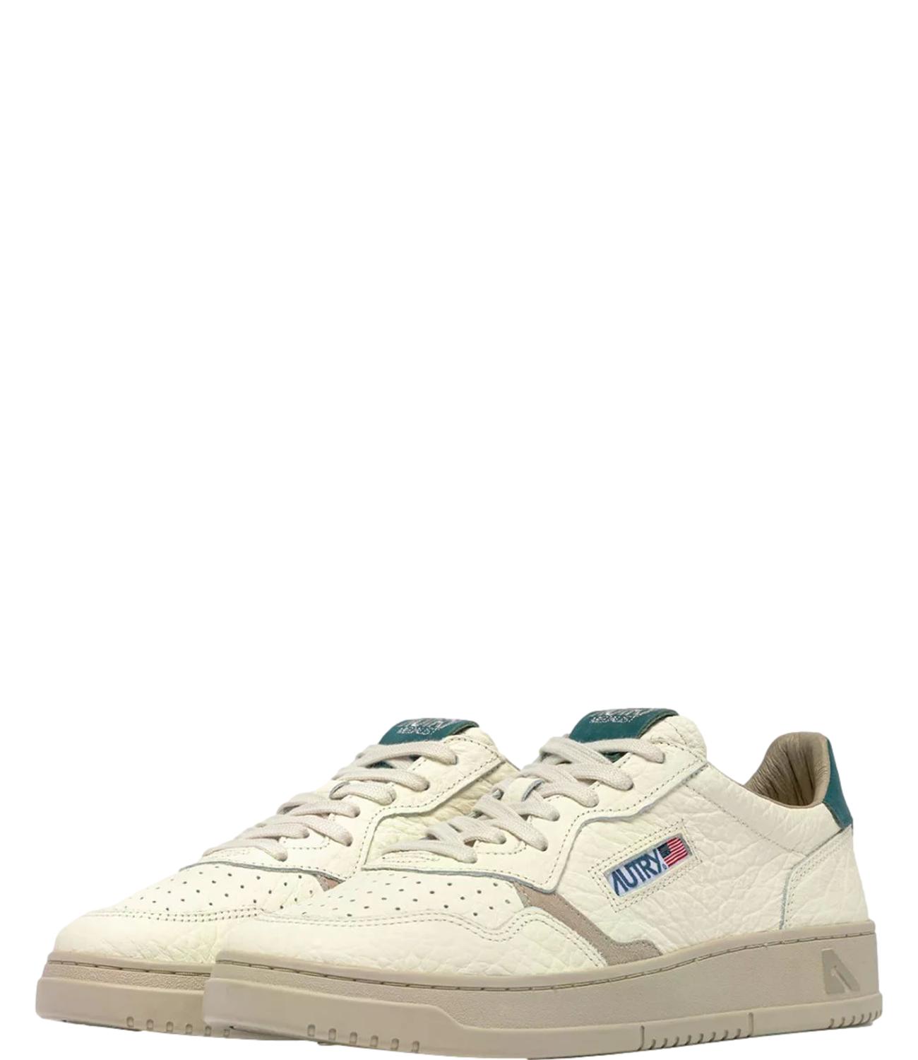 Sneaker Autry bianca in pelle martellata con dettagli verde e tortora Uomo