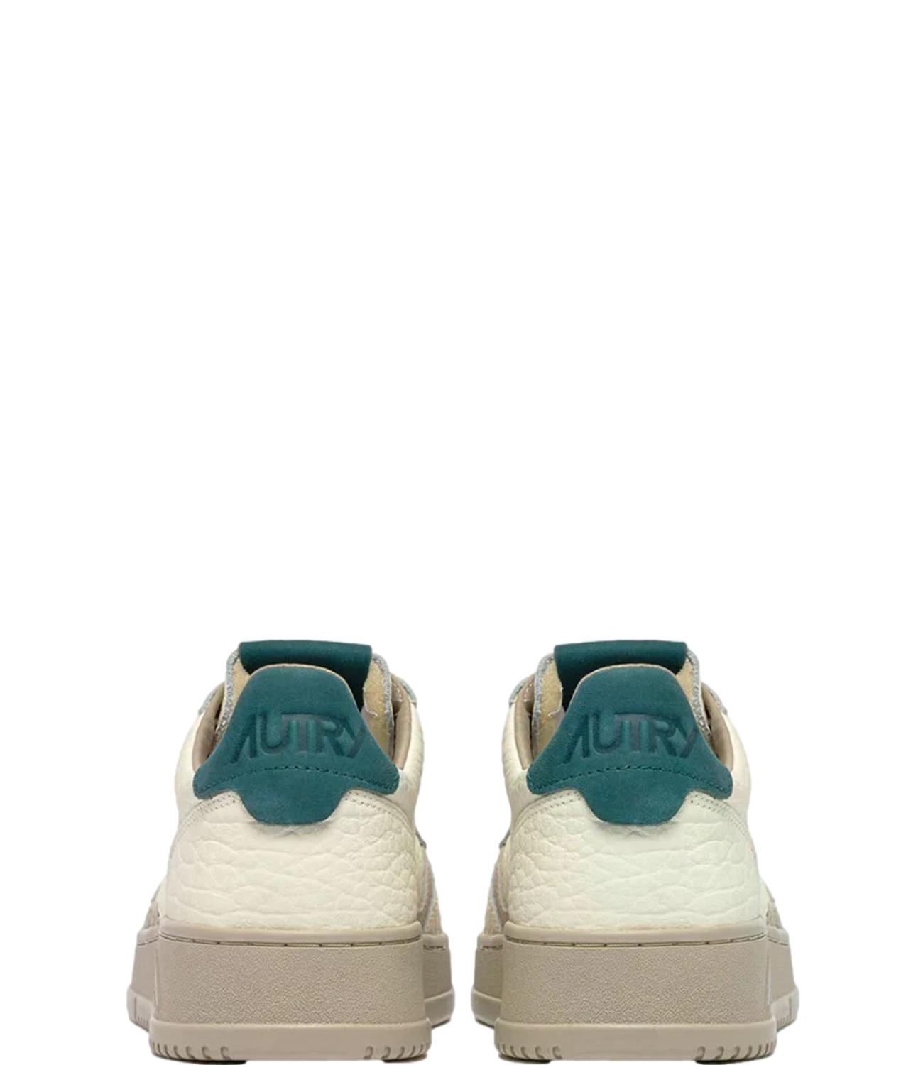 Sneaker Autry bianca in pelle martellata con dettagli verde e tortora Uomo