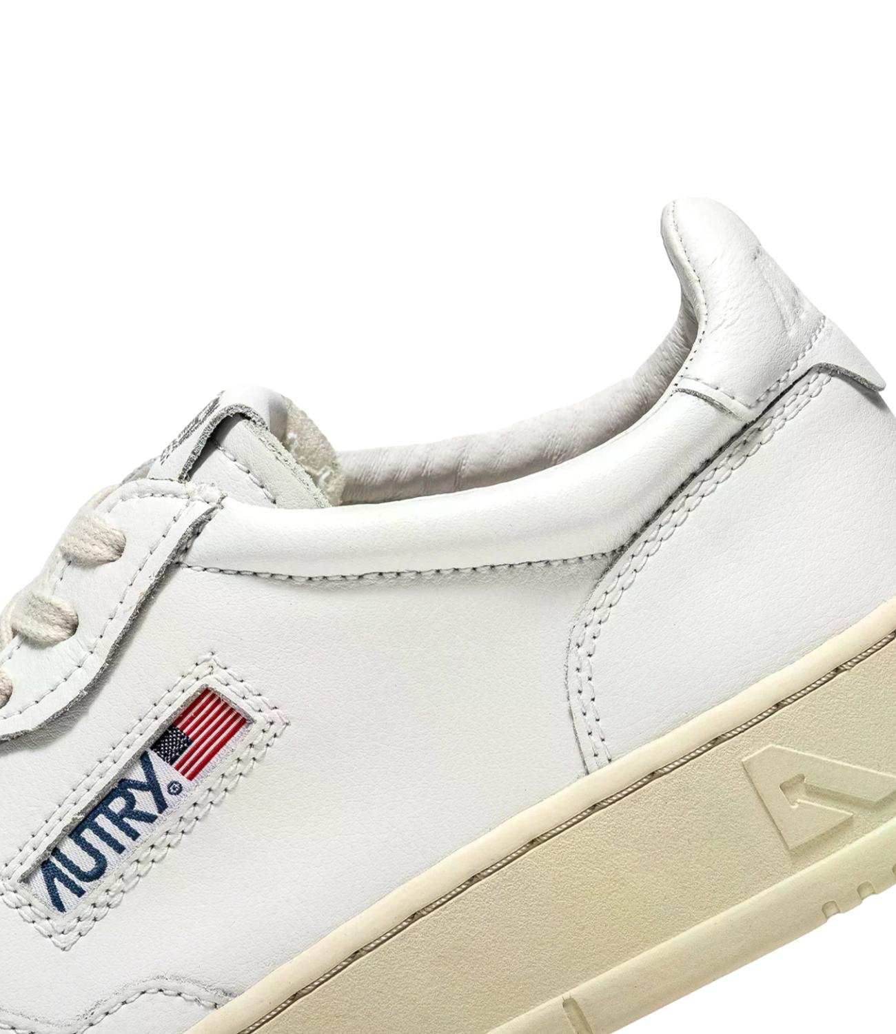 Sneaker Autry bianca in pelle con suola color crema Donna