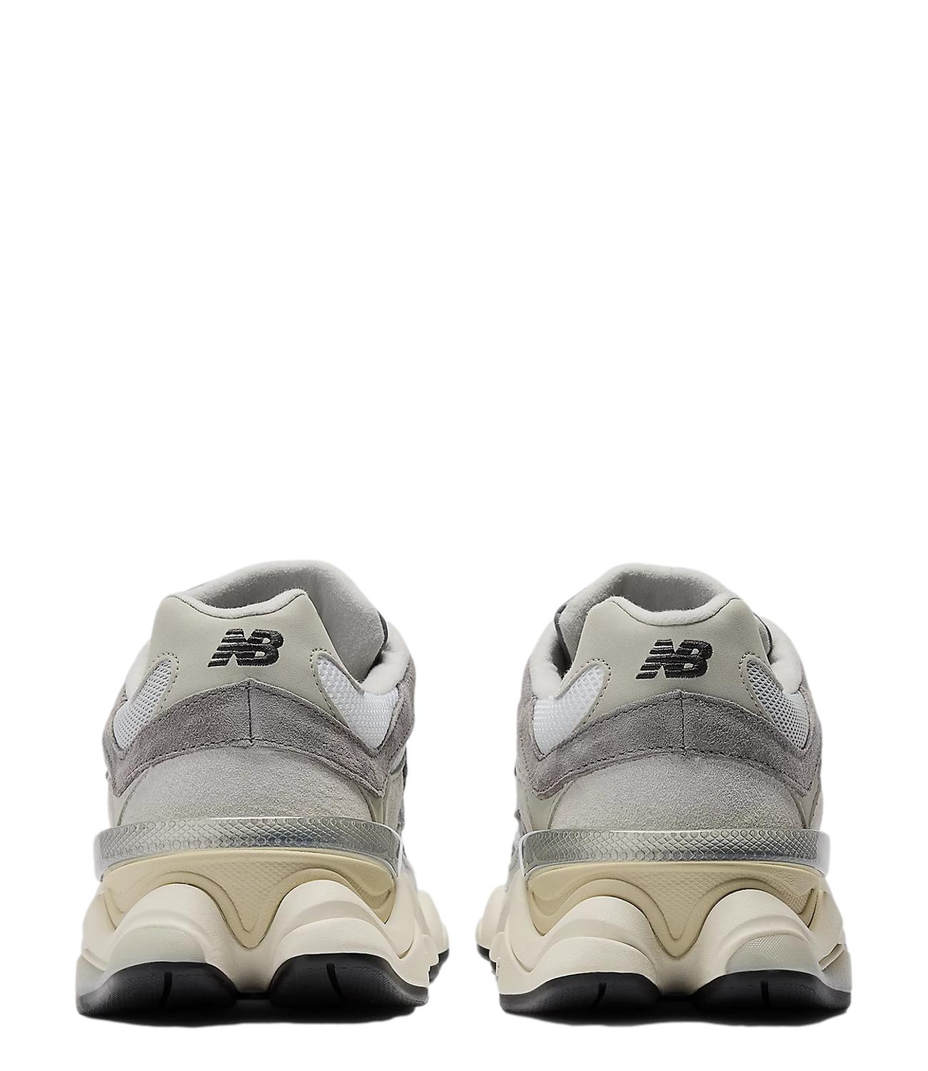 Sneakers New Balance grigie 9060