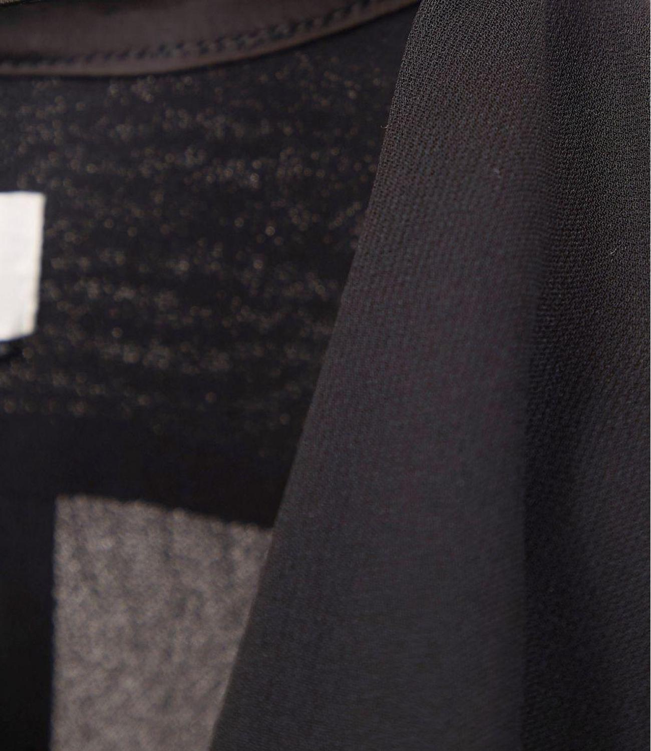 Ef Top nero in georgette di viscosa
